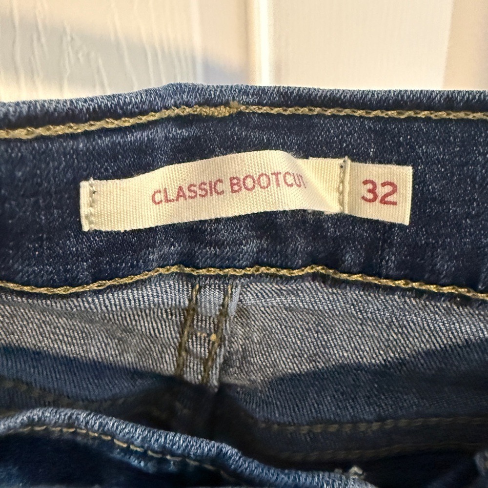 Levi's Women's Classic Bootcut Jeans Medium Wash Size 14S W32 L30 - Picture 3 of 4